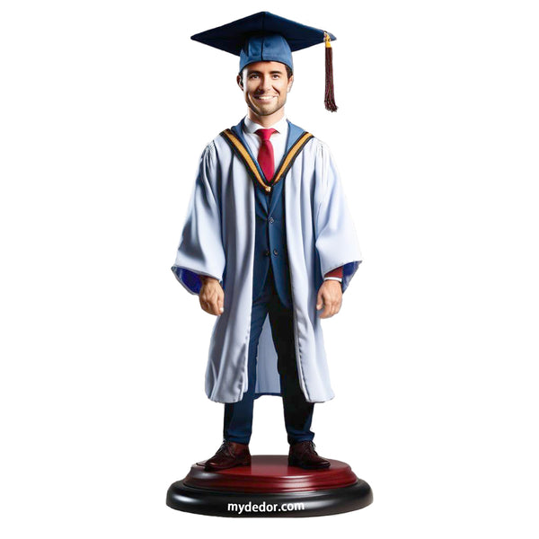 Figurines personnalisées de l'homme de l'obtention du diplôme avec texte gravé